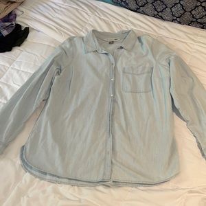 Old navy chambray button front shirt. Size XL